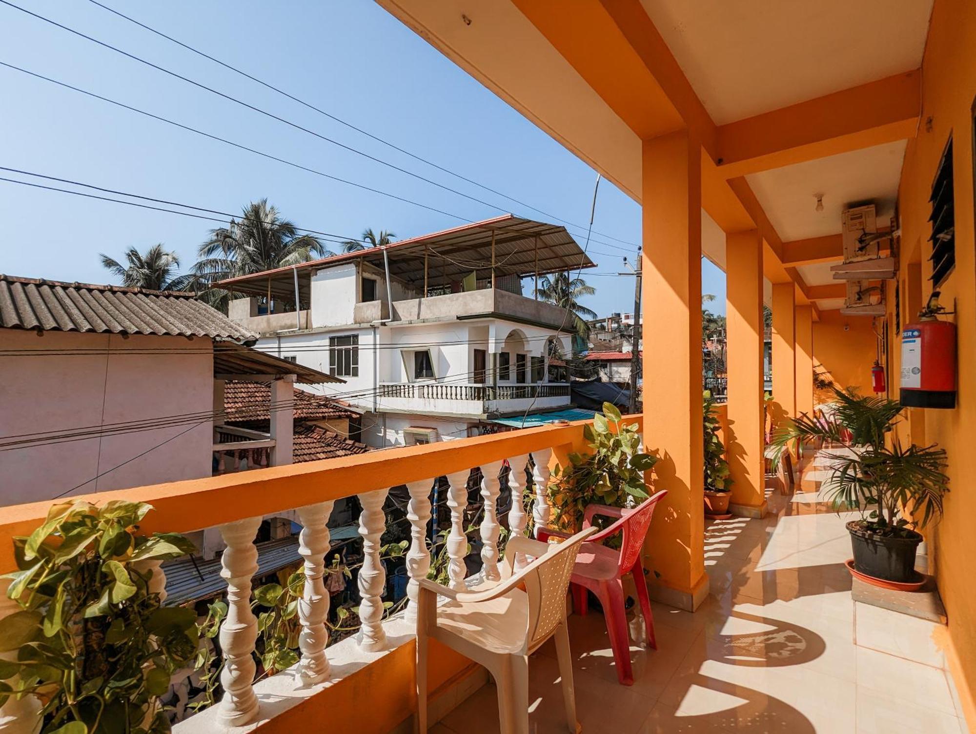 Krishna Guest House อารัมบล ภายนอก รูปภาพ